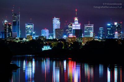 Nocne zdjęcie Warszawy