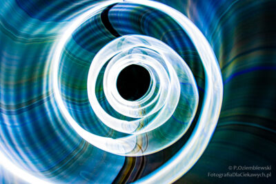 Zdjęcia malowane światłem — tunel czasoprzestrzenny nr 9