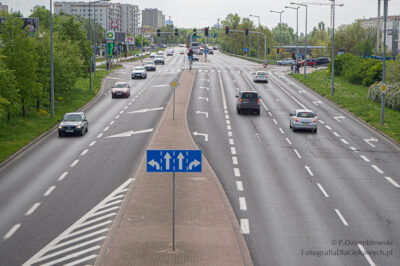 Zdjęcie z ruchem ulicznym