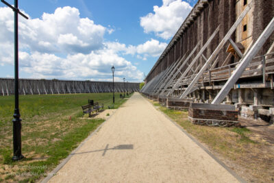 Zagęszczanie perspektywy ogniskową obiektywu.