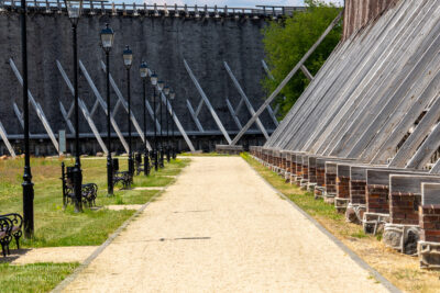 Zagęszczanie perspektywy ogniskową obiektywu.
