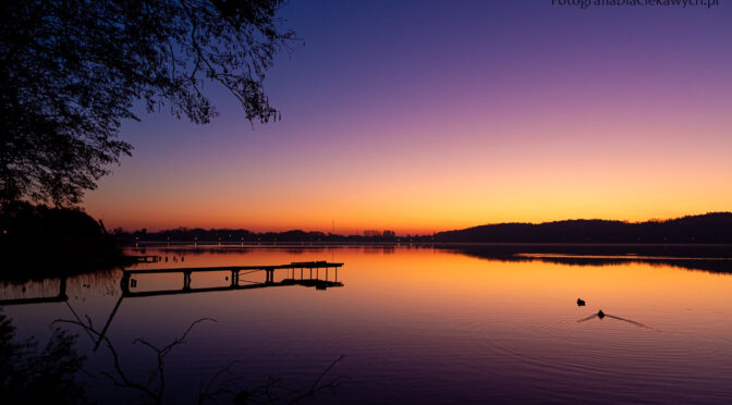 Opowieść o świcie i zmierzchu nad jeziorem Chodzieskim