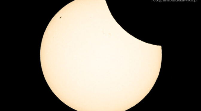 Częściowe zaćmienie słońca przez folię Baader ND 5.0